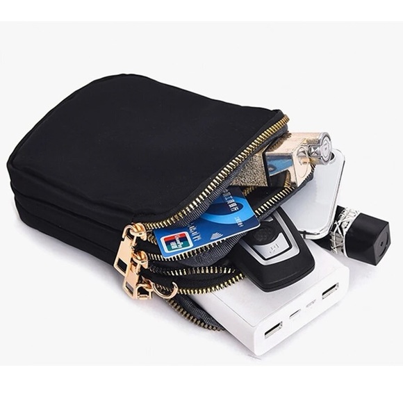 Hello Kitty Crossbody Purse - Picture 4 of 6